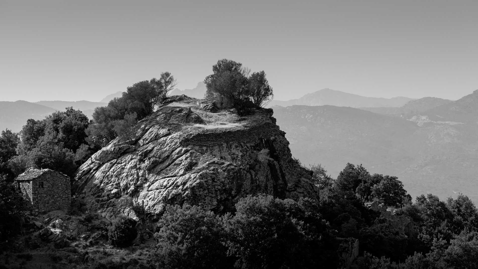 RockFormationInSanto Pietro di Tenda Corse